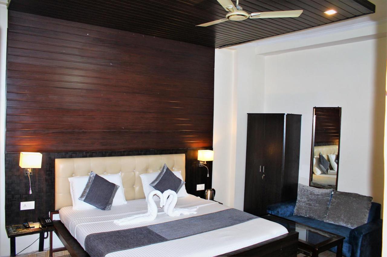 Krishna Residency - A Boutique Hotel Bareli Zewnętrze zdjęcie