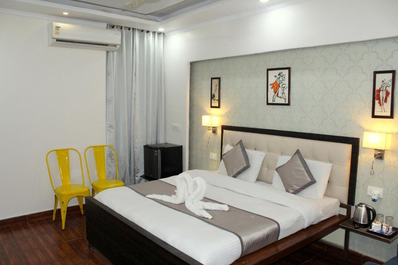 Krishna Residency - A Boutique Hotel Bareli Zewnętrze zdjęcie