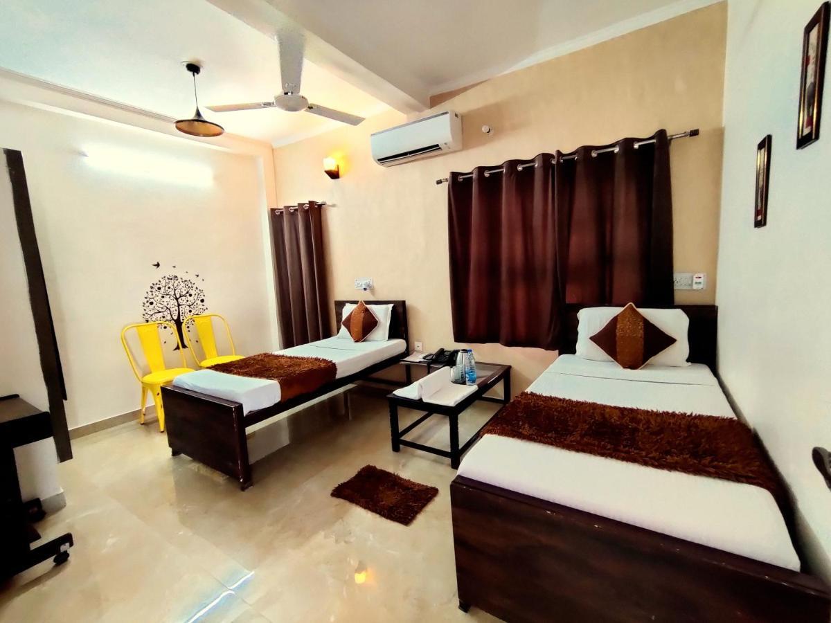 Krishna Residency - A Boutique Hotel Bareli Zewnętrze zdjęcie