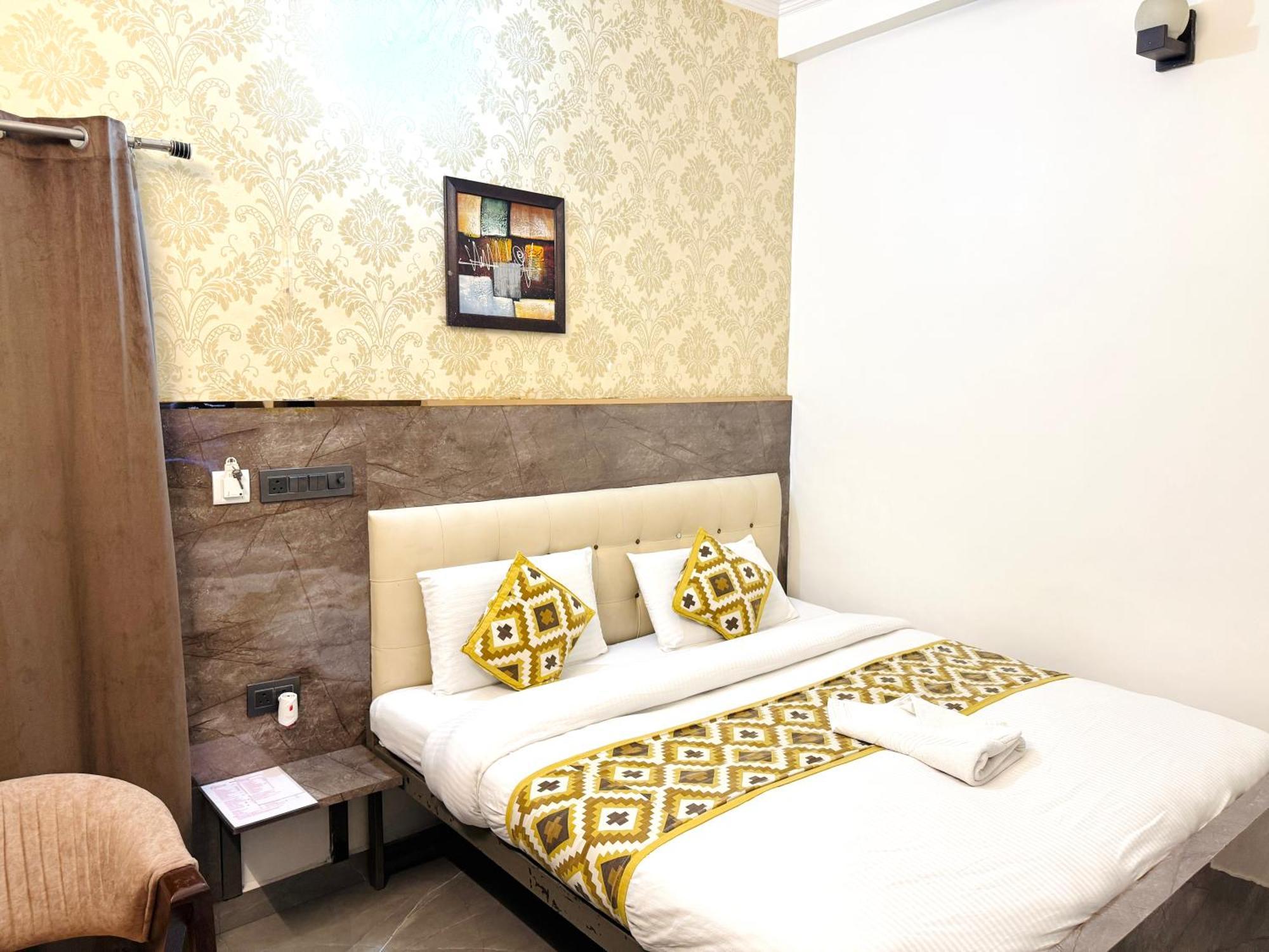 Krishna Residency - A Boutique Hotel Bareli Zewnętrze zdjęcie