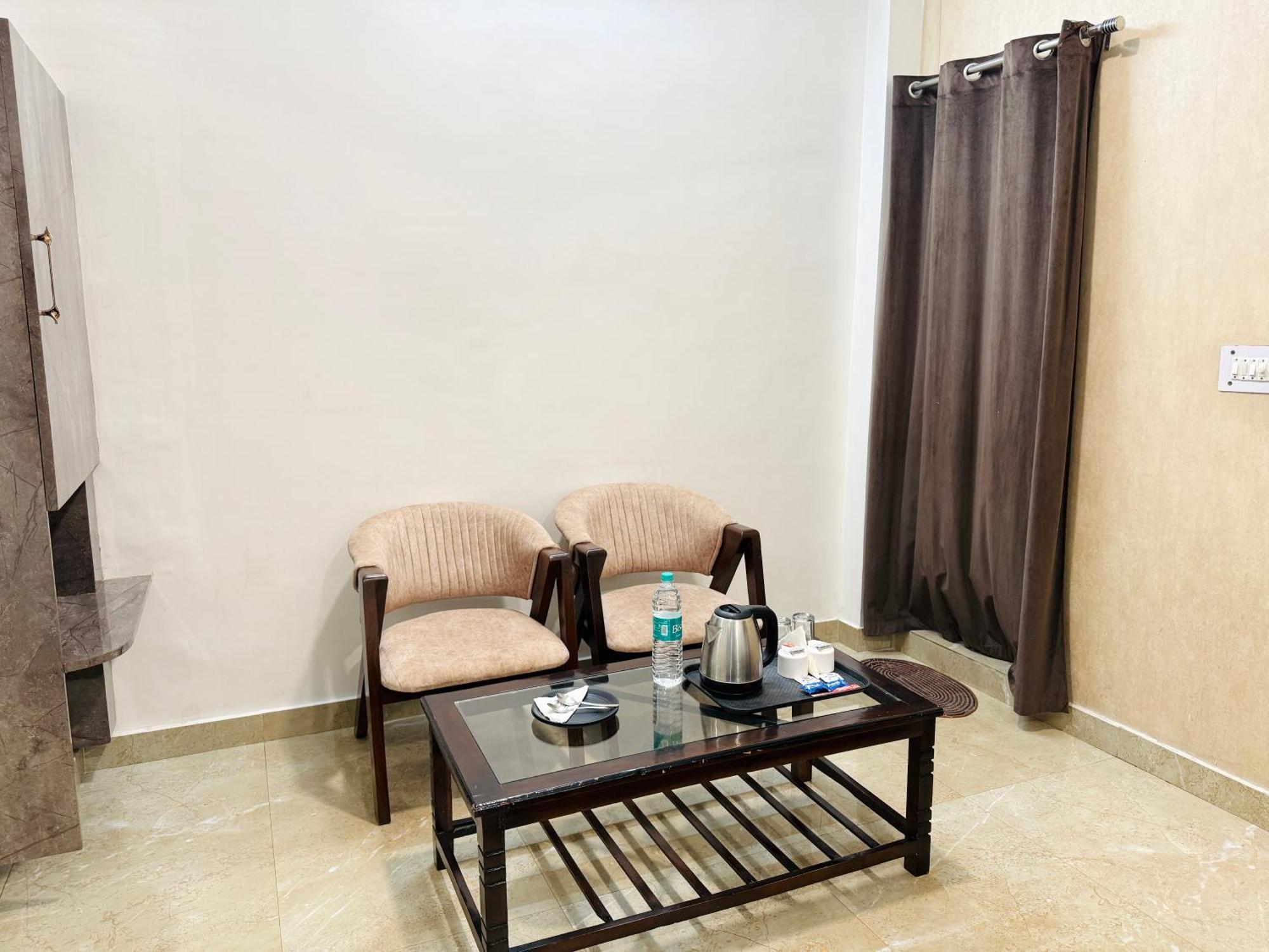 Krishna Residency - A Boutique Hotel Bareli Zewnętrze zdjęcie
